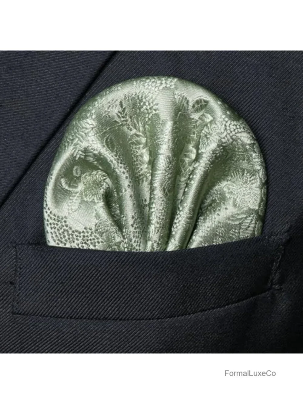 Silk Blend Jacquard Woven Necktie Set with Pocket Square and Tie Clip - Men's
